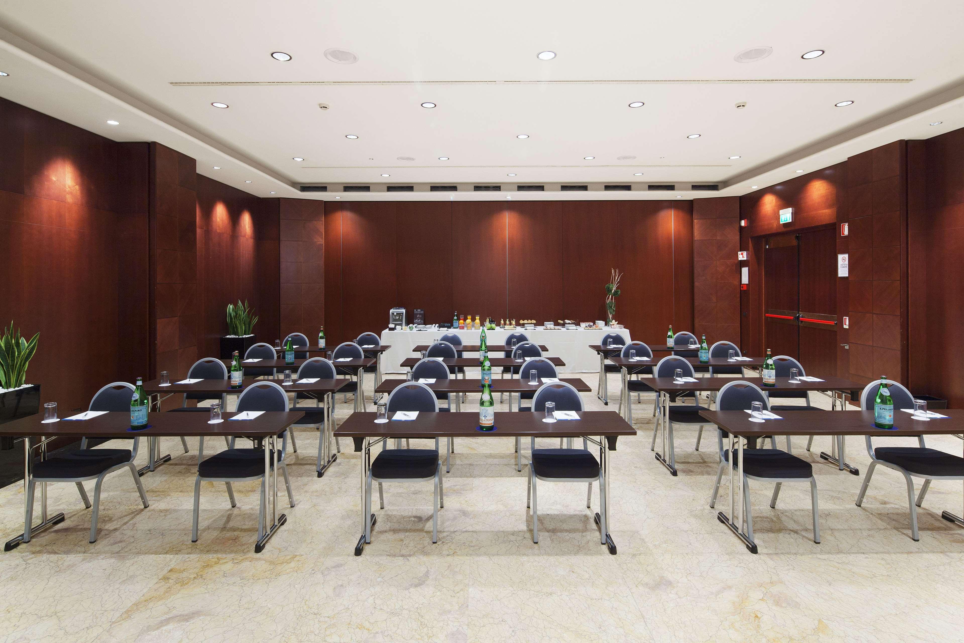 Nh Collection Centro Hotell 4*