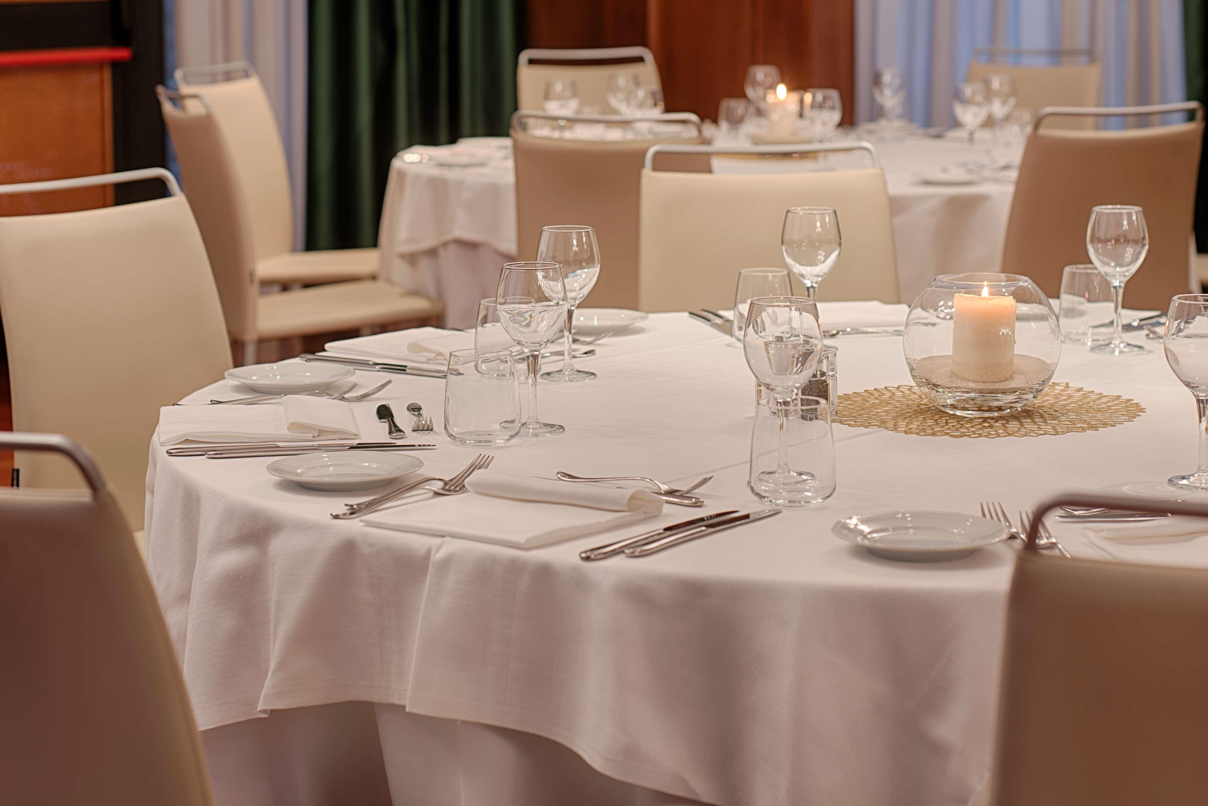Hotel Nh Carpegna 4*