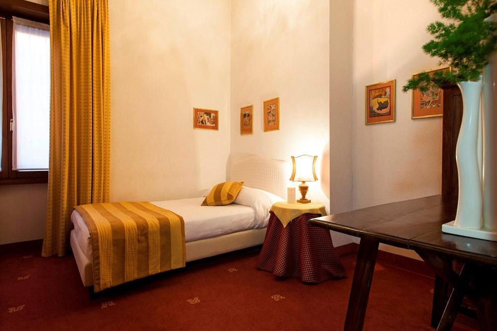 Columbia 3* Roma