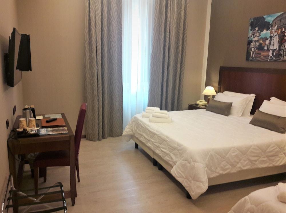 Genova Hotell