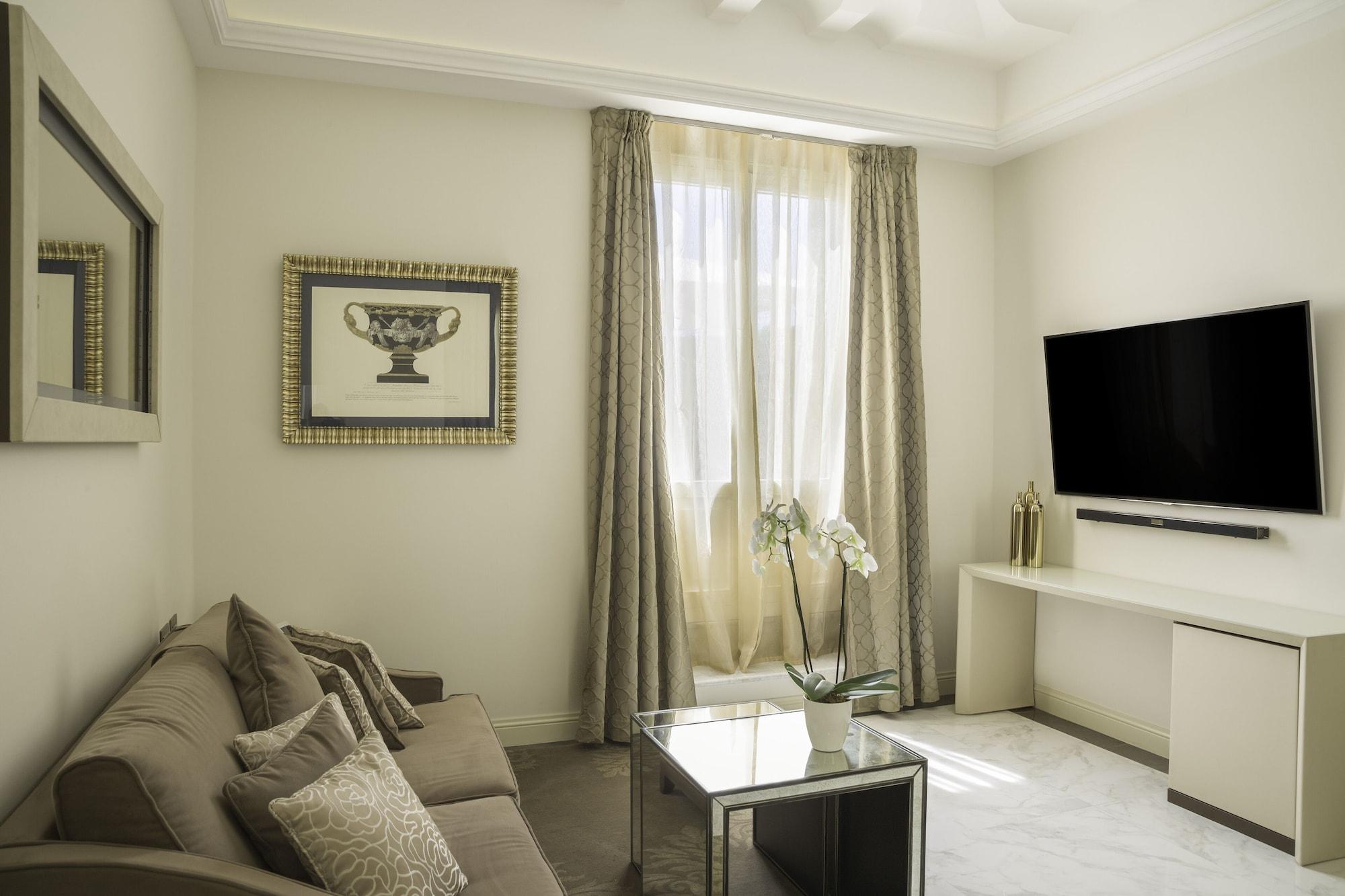 Aleph Hotel, Curio Collection By Hilton Hotel Roma