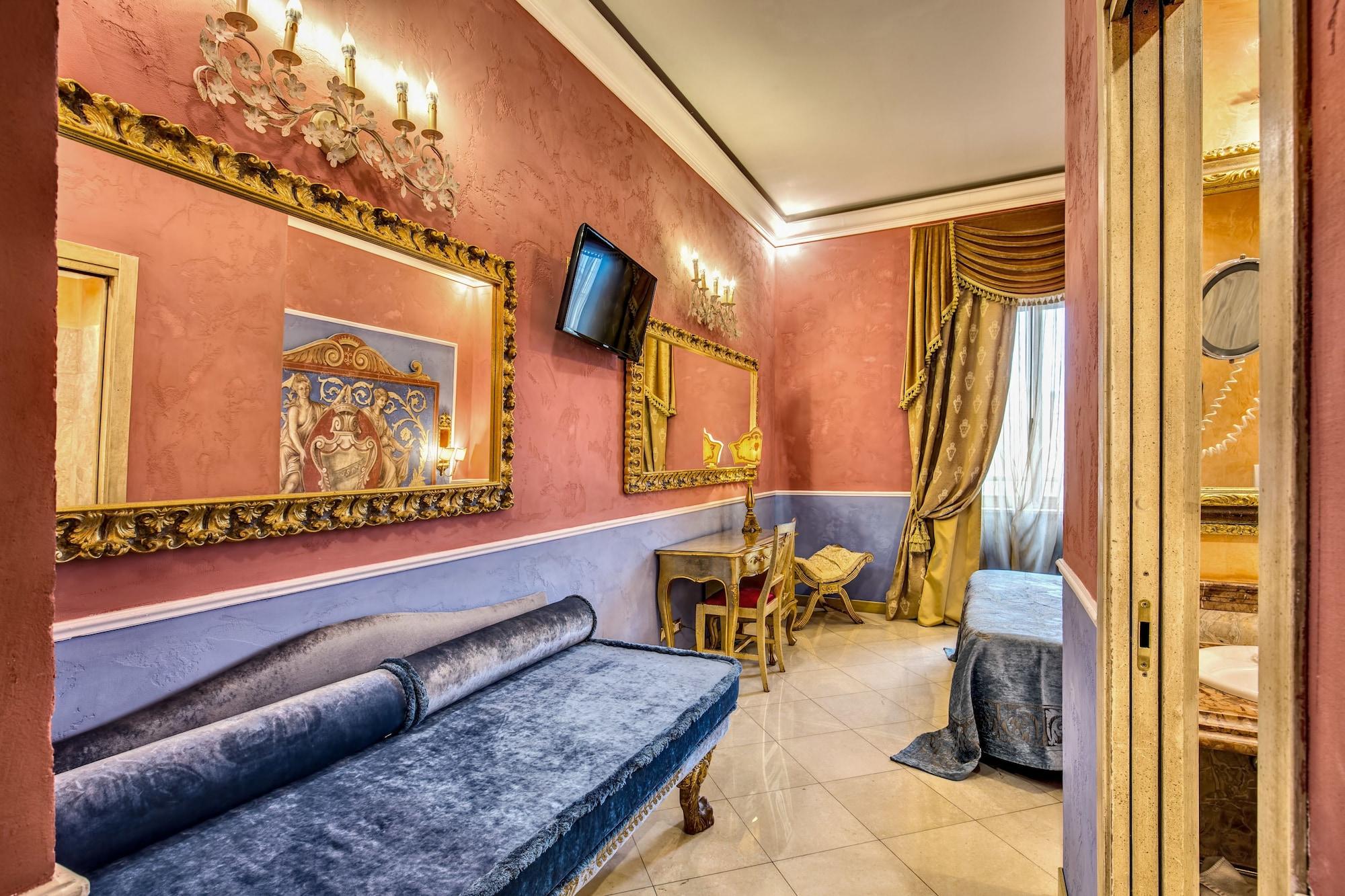 Romanico Palace Luxury & Hotell