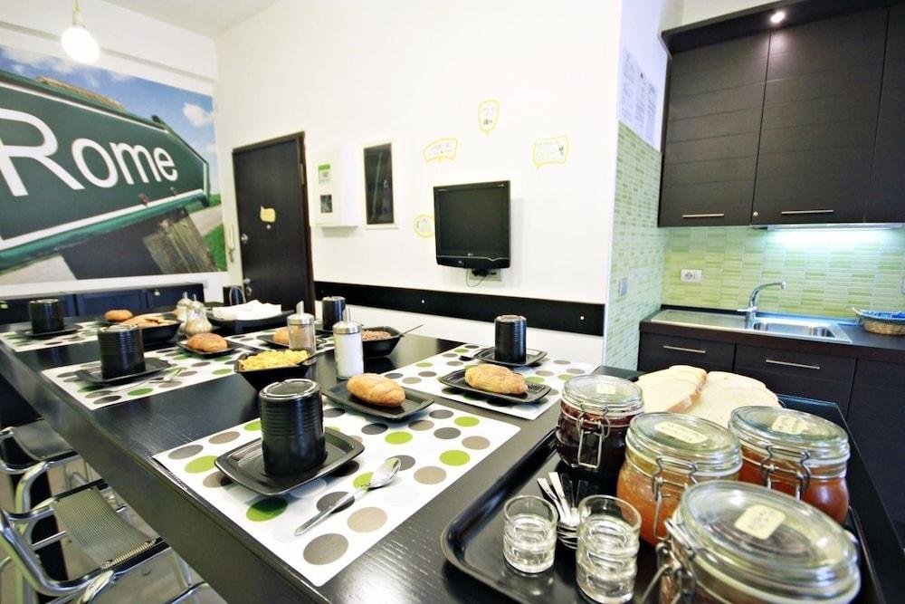 Acomodação com café da manhã  Moai Roma