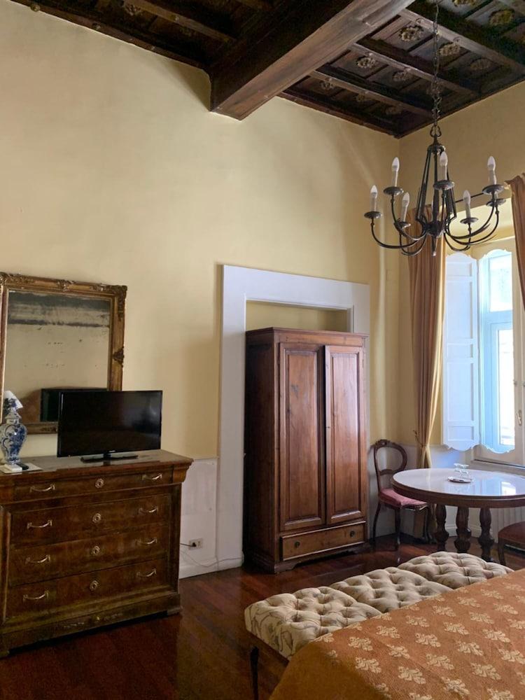 Relais Teatro Argentina Roma