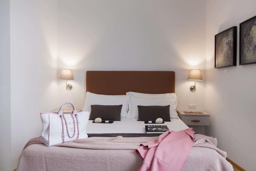 Hotel Giuturna Boutique
