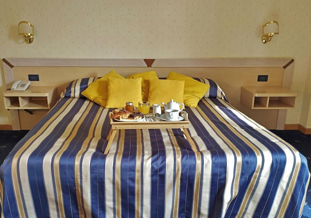 Hotel Torre Di Pratolungo 3*