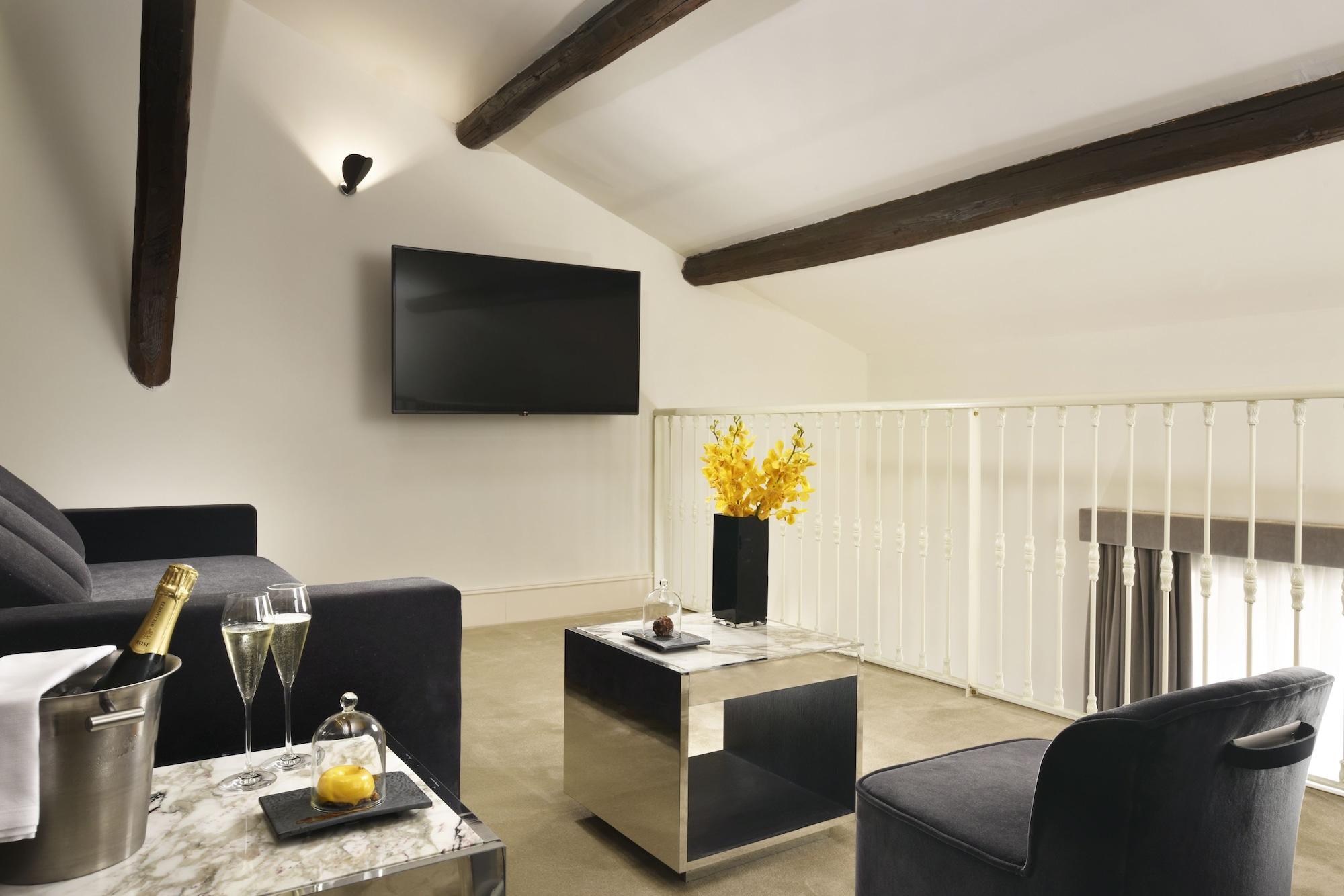 The First Dolce - Preferred & Hotel Roma