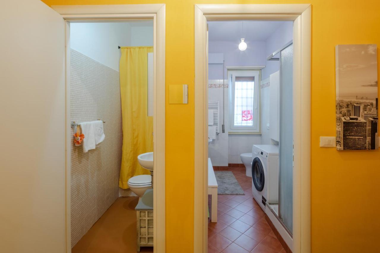 House Of Colours In Marconi, Roma