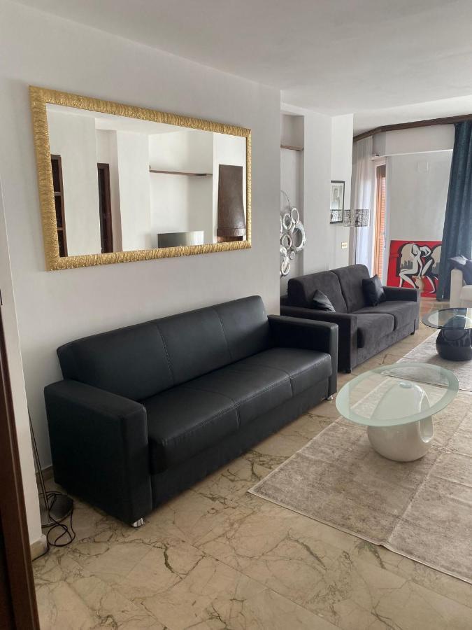 Eur Centro Lux Con Camino Apartamento Roma