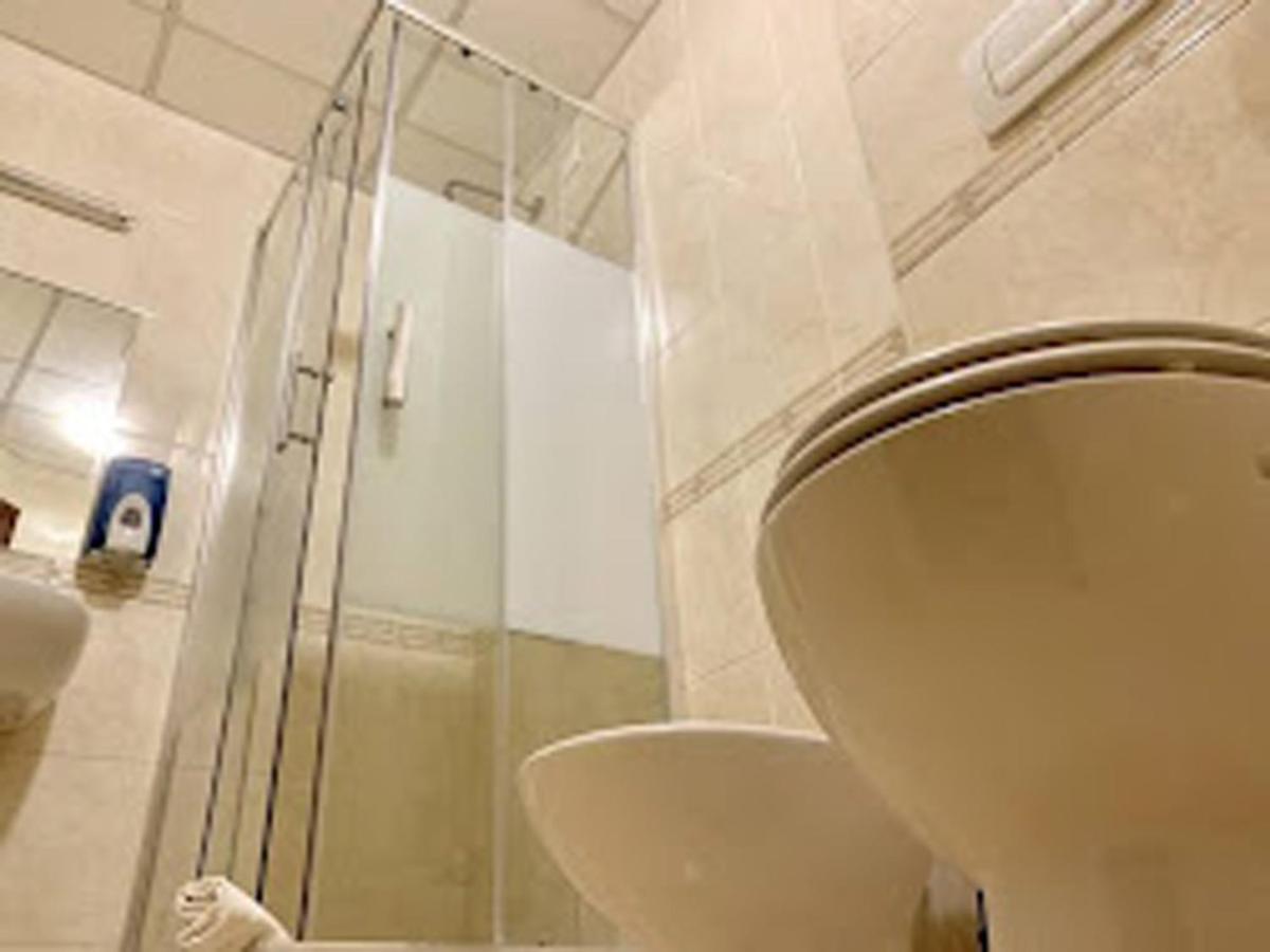 Alex Square Hotell 3*
