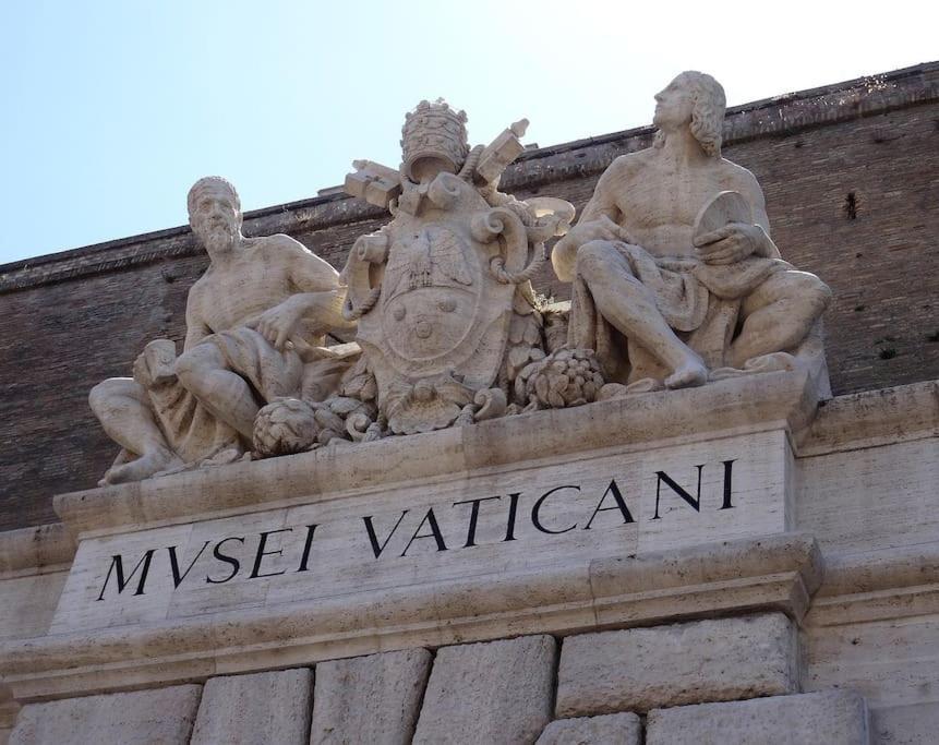Key Vatican Museums * Roma