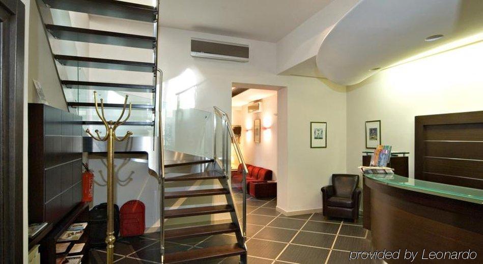 Garda Hotel 3*