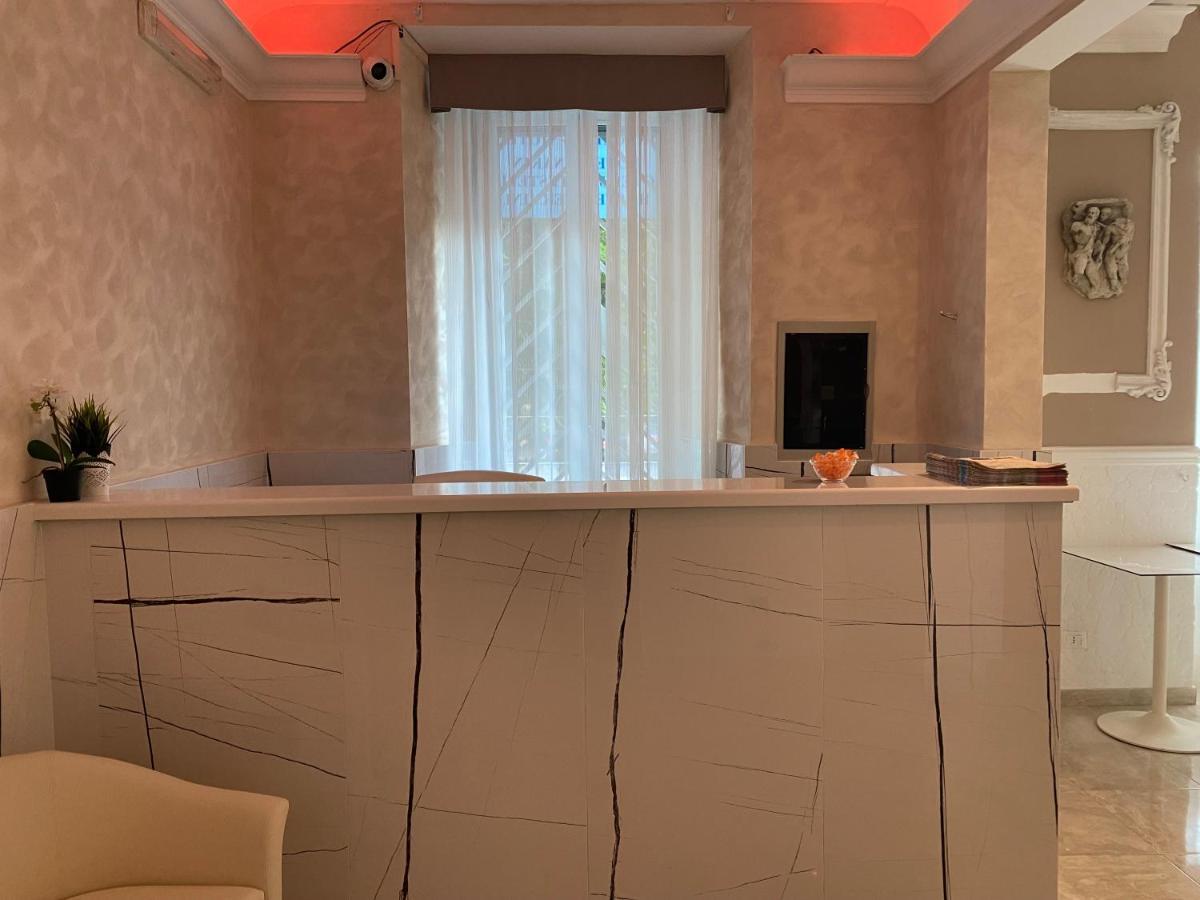 Hotell Alex Square