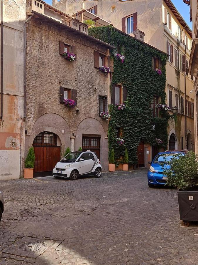 Navona Sweet Roma