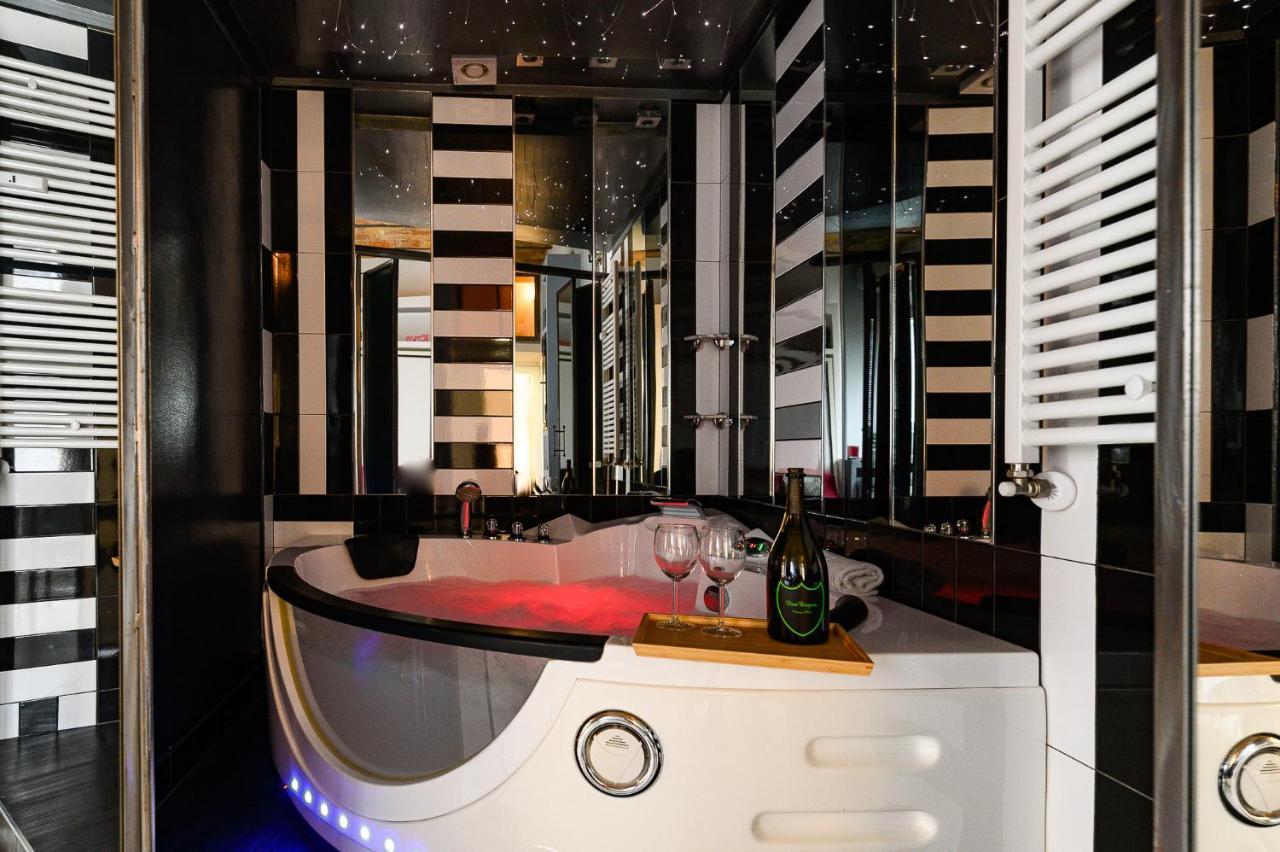 Stylish With Jacuzzi By Ndp Rent * Roma