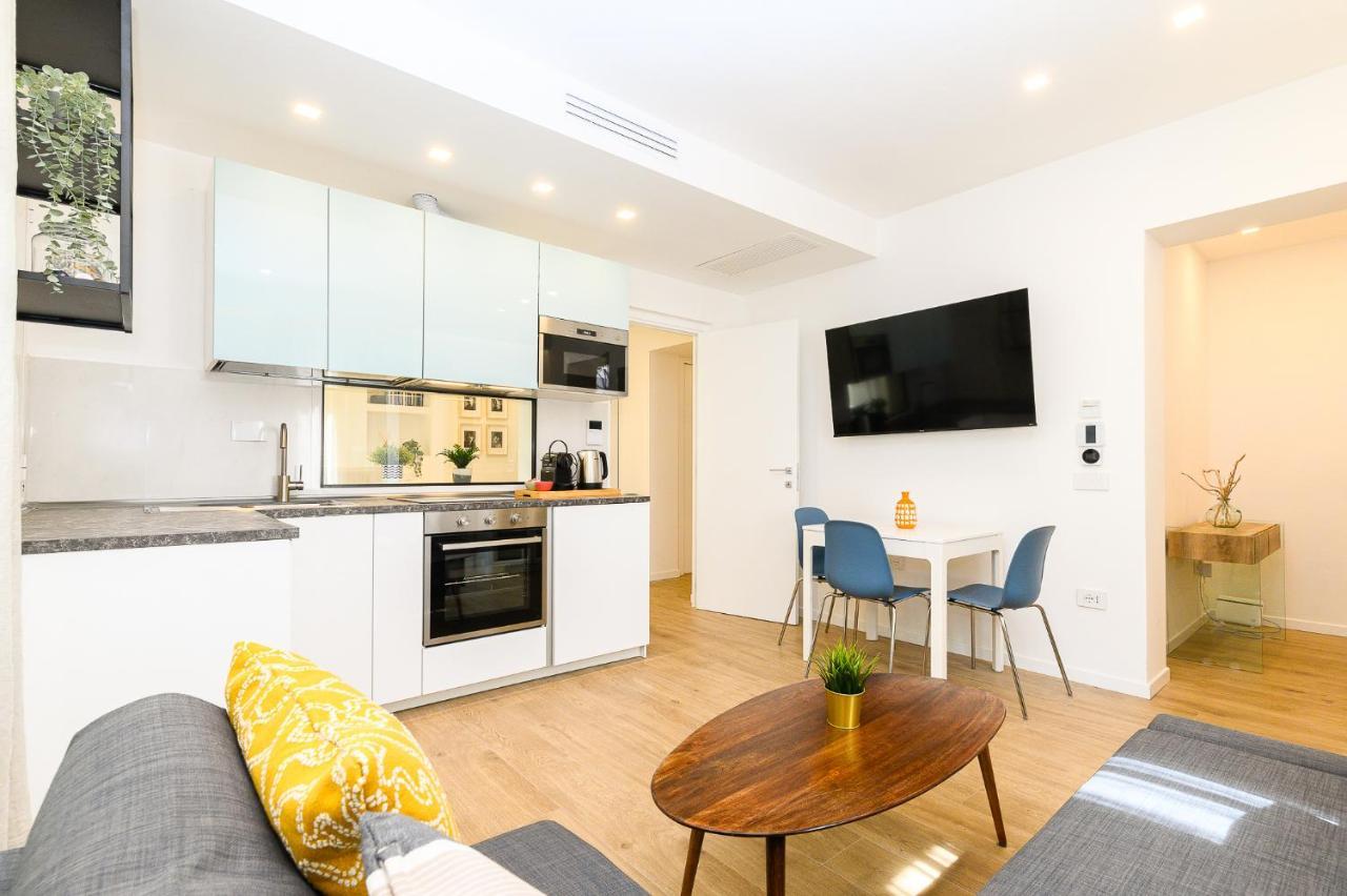 Modern & Elegant By Ndp Rent Rom