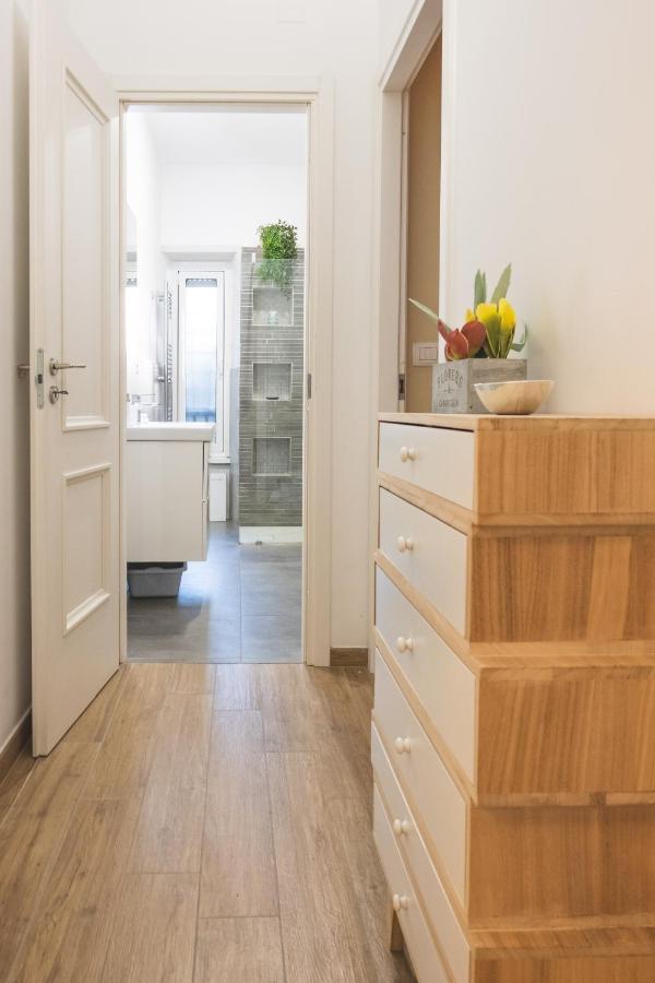 Cozy Flat With Terrace At Trastevere Train Station Apartamento