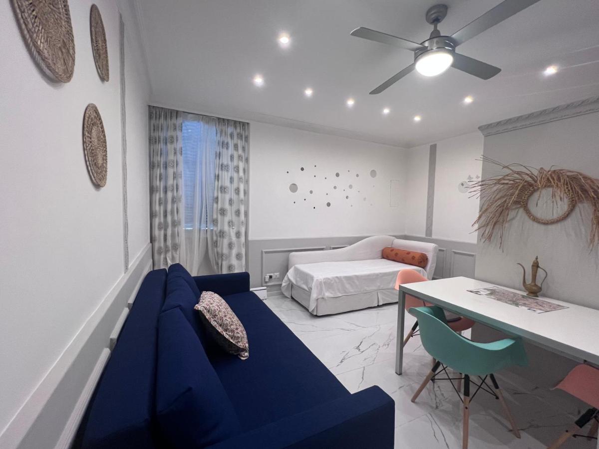 Mia House 2 *