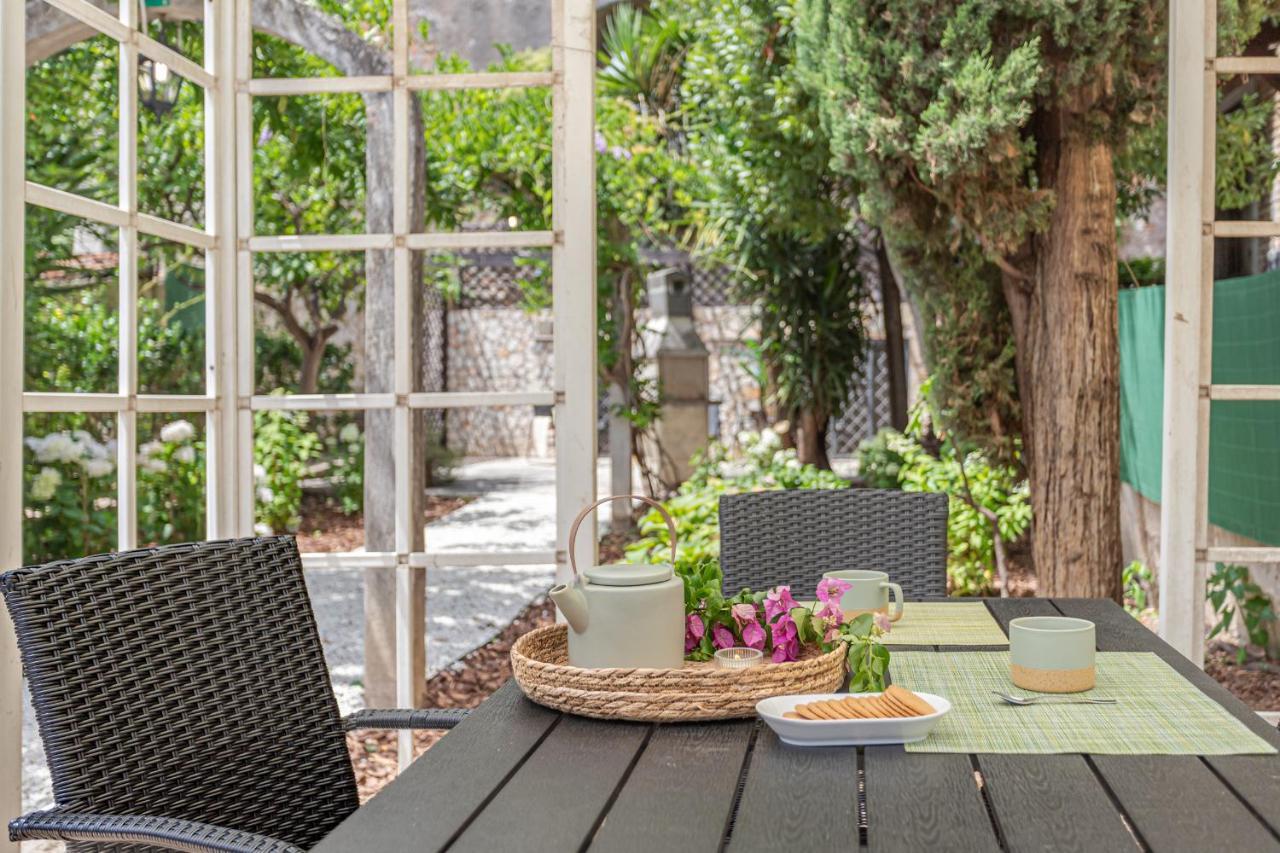 Villa Bbhome Domus Aquae Inside Of Appia Antica Park Roma