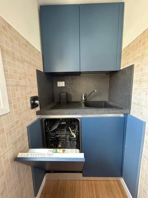 Apartment Manzoni Blue House By Ghor Rom