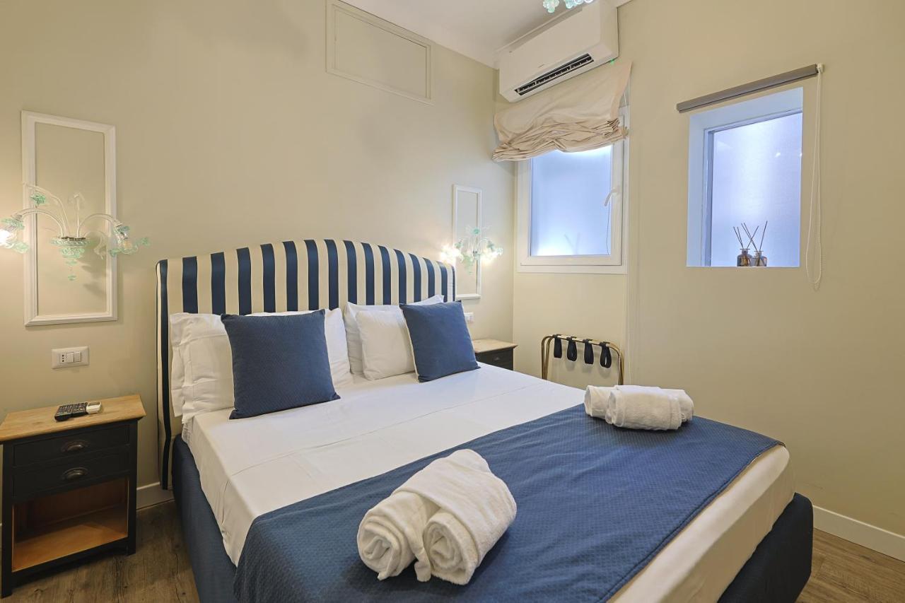 Art House Suites56 Via Del Babuino 56 Gjestgiverier *