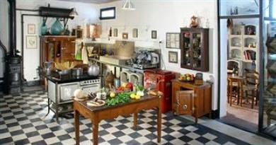 Relais 6 Via Tolmino 4*