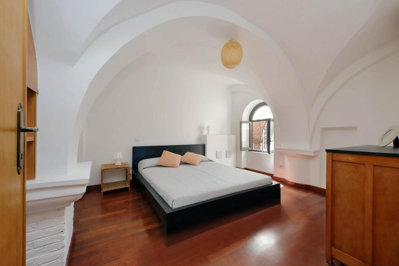 Colosseo Family Capo D'africa Ac/wifi Apartamento *