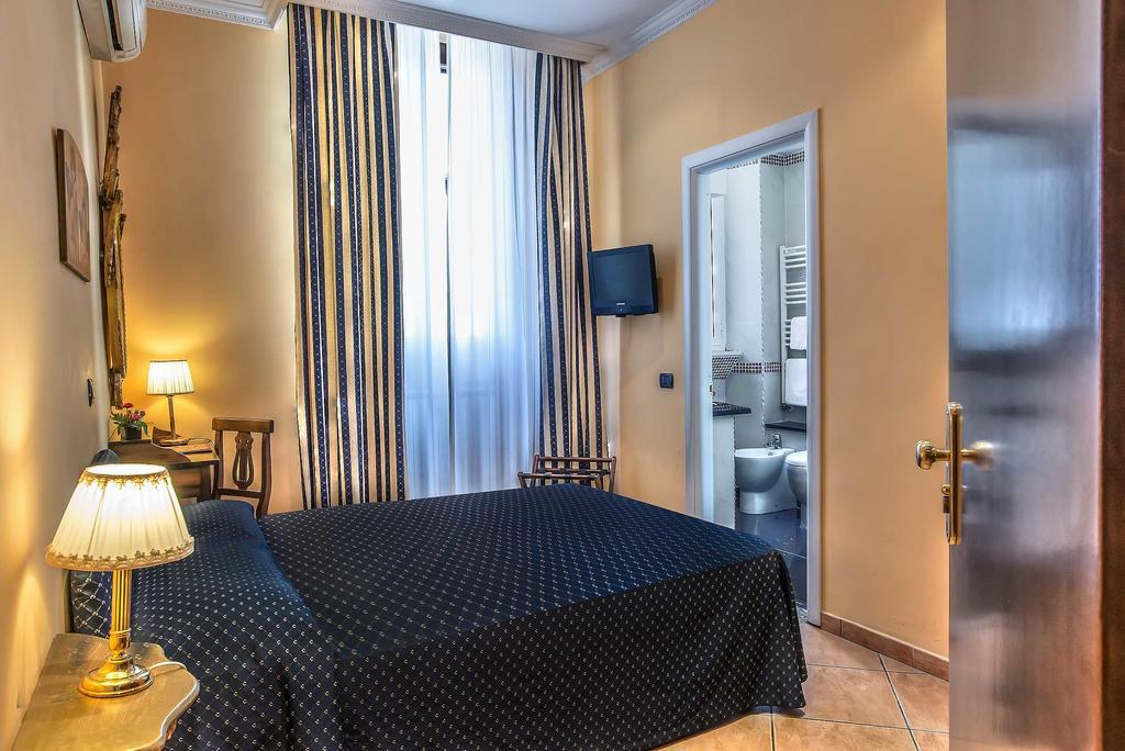 Caracciolo 3* Roma