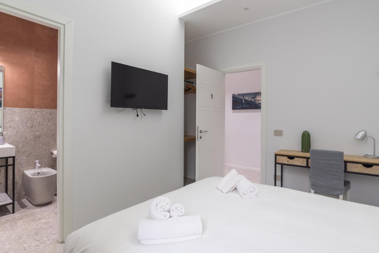 Hotel White And Roma