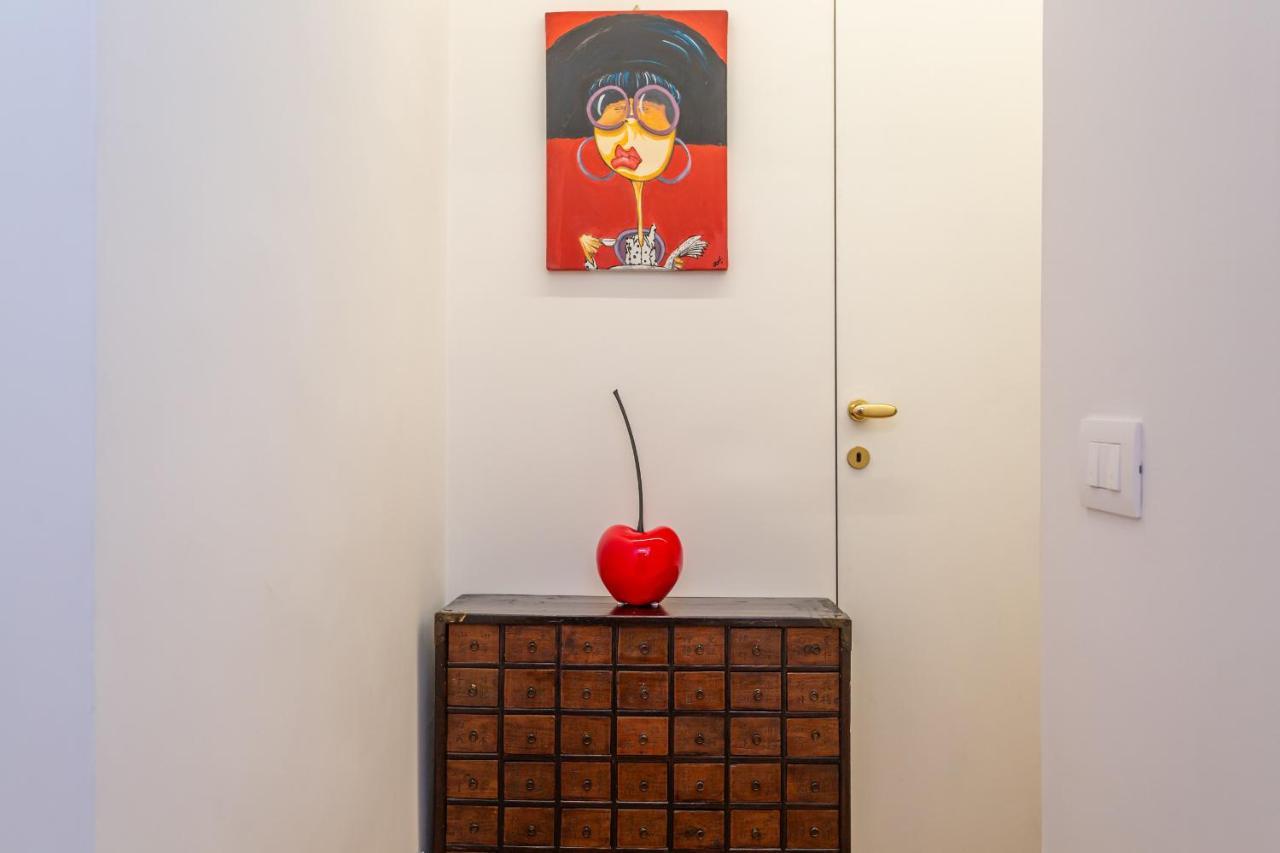 Eclectica Living By Navona Square Apartment