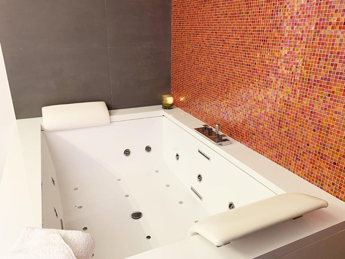 Arcasuite Tritone Luxury Apartment Rome