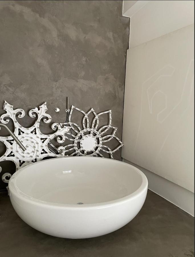 Modern Luxury Pool House Roma