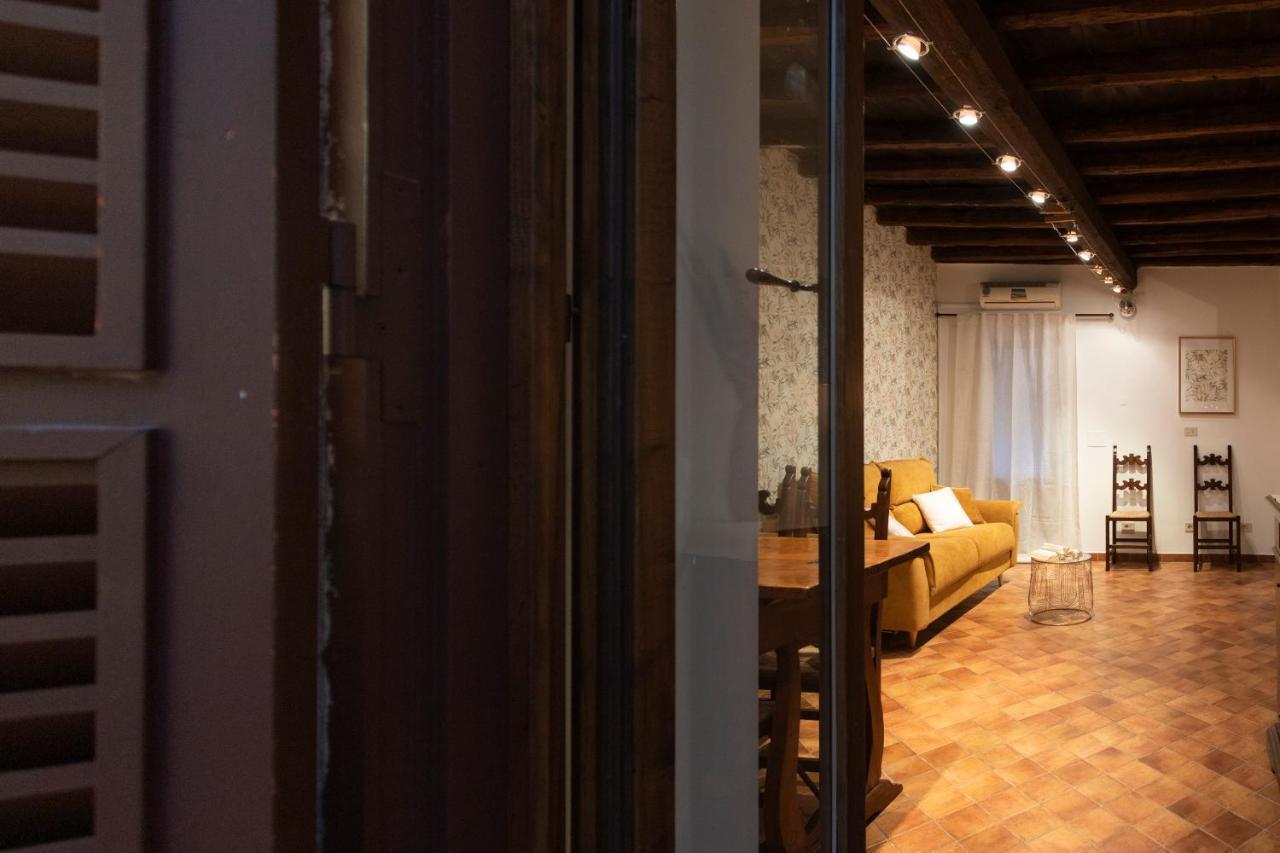 Theatrum Domus Pompei Apartment