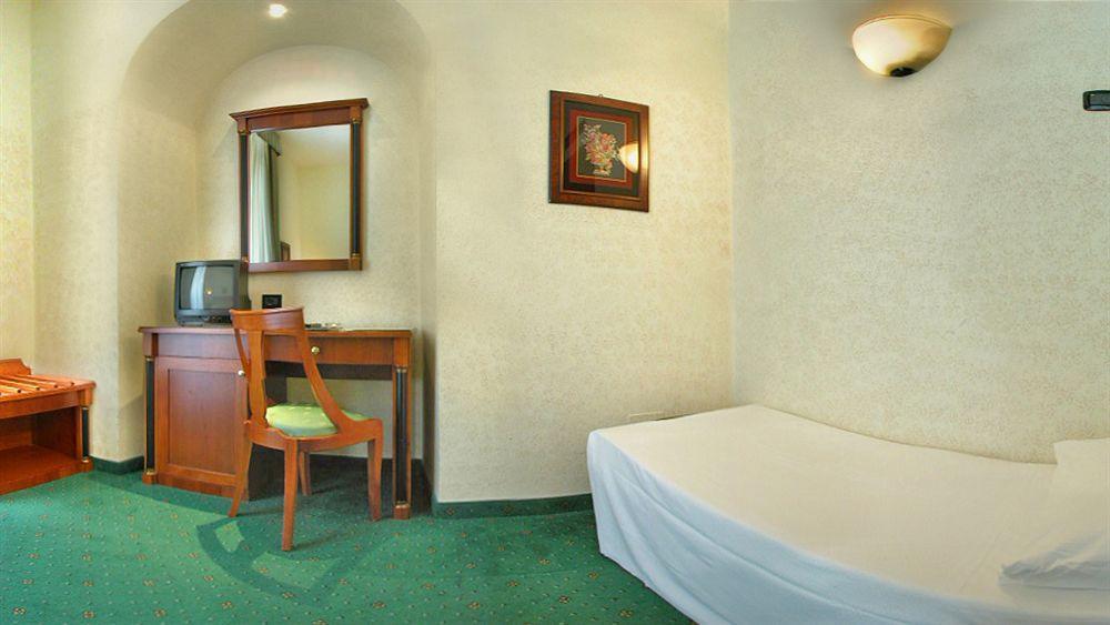 Grand Olympic Aurum Hotell