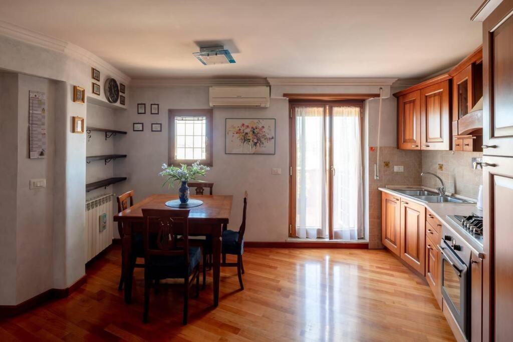 Attico Per Quattro Persone Sulla Nomentana, Wi-fi, Aria Condizionata Apartment Rome
