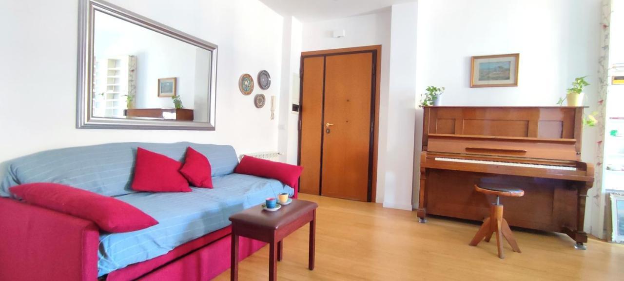 Monteverde - Stazione Trastevere Bright Loft Up To 5 Guests Apartamento