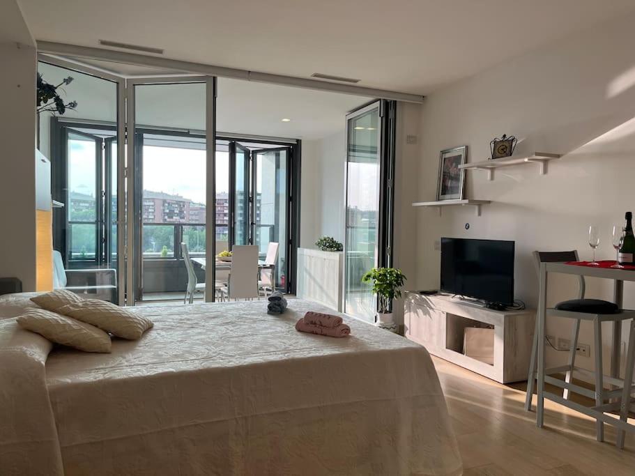 Eurosky Prestige Eur Rom