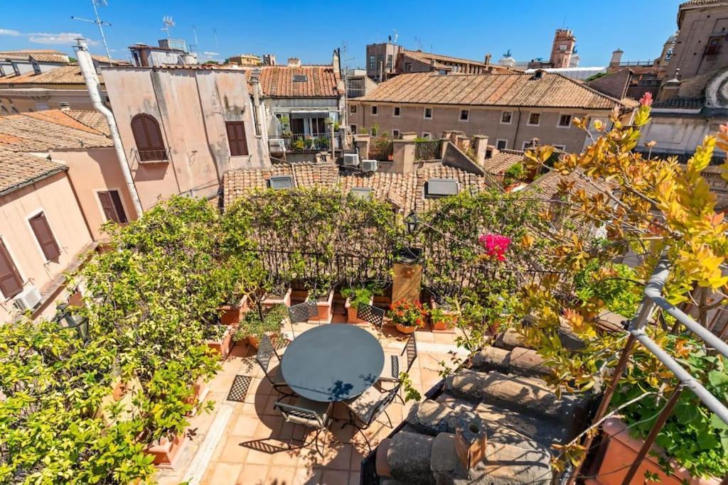 Casa Colonna, A Burghesius Appartamento *