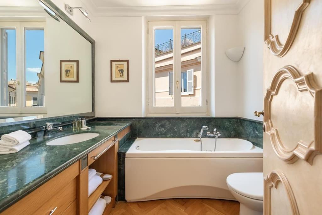 Appartamento Casa Colonna, A Burghesius *