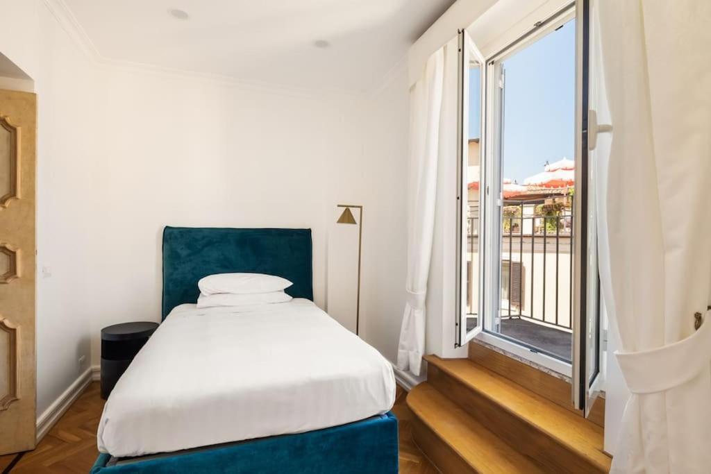 Appartamento Casa Colonna, A Burghesius Roma