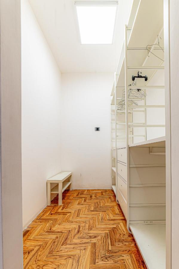 Cozy And Design - Metro Malatesta