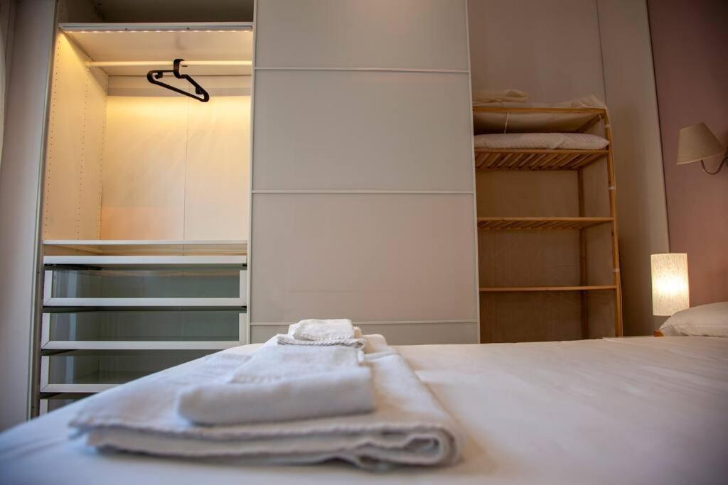 Modern And Stylish Flat Next To Metro Appartamento *
