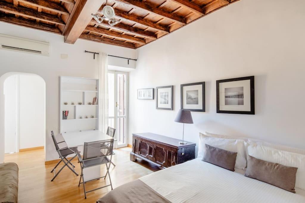 Domus Paolina Rom
