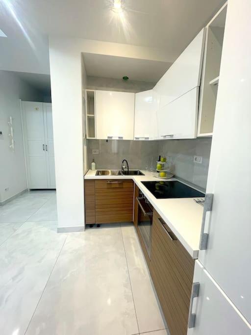 Tiburtina Luxury Apartamento