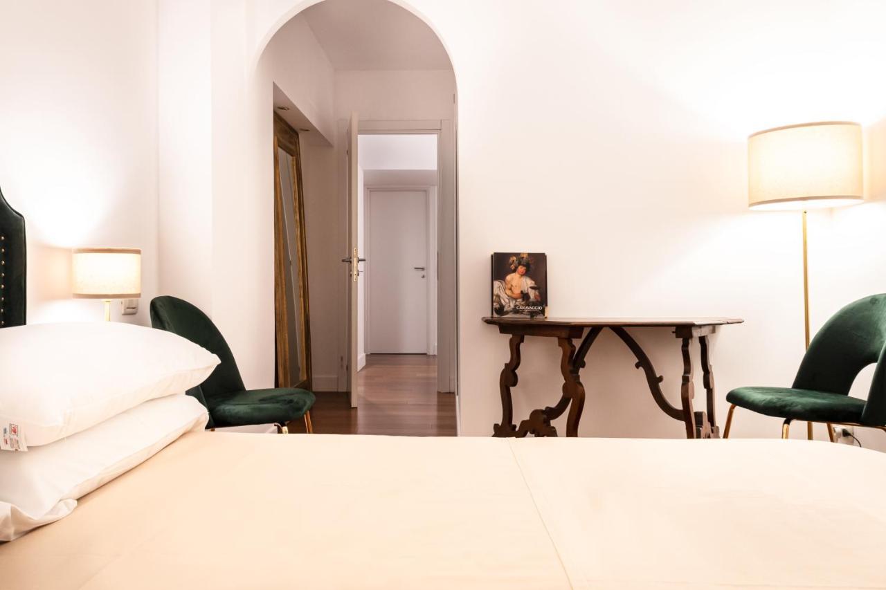 Charme & Chic San Giacomo * Roma
