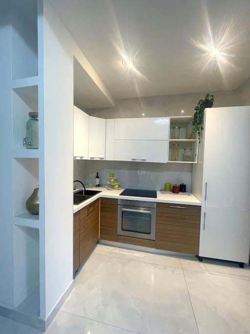 Tiburtina Luxury Apartamento
