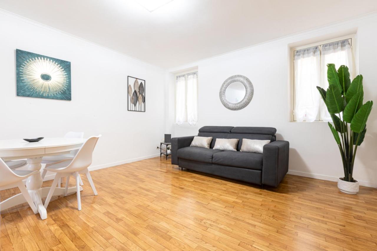 Apartment Mosaic Trastevere Silver - Collection