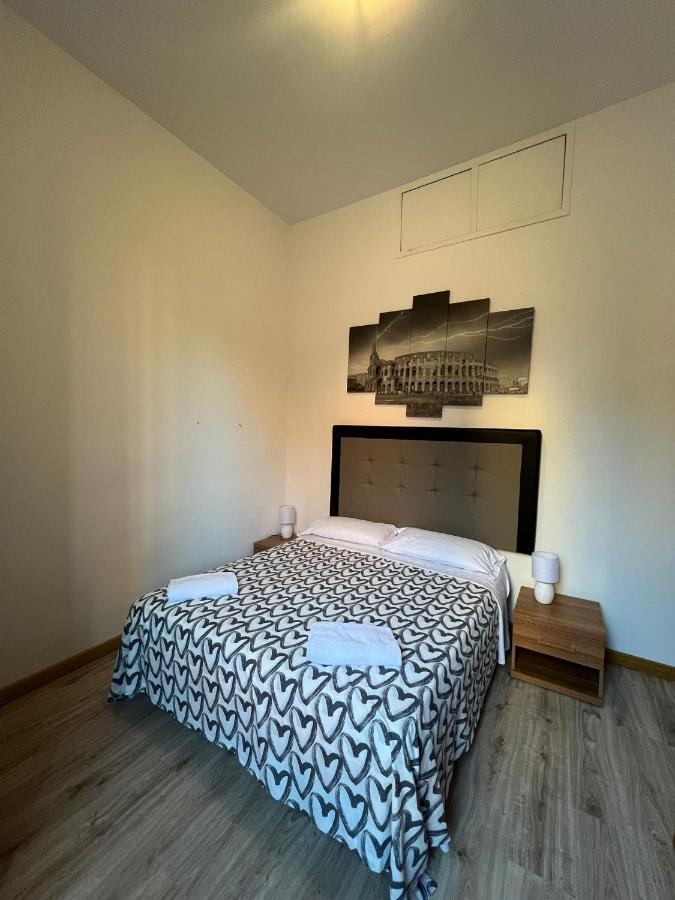 Frale In Apartamento Roma