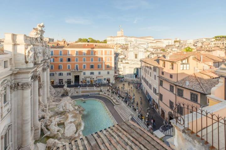 Apartment In Trevi Rom
