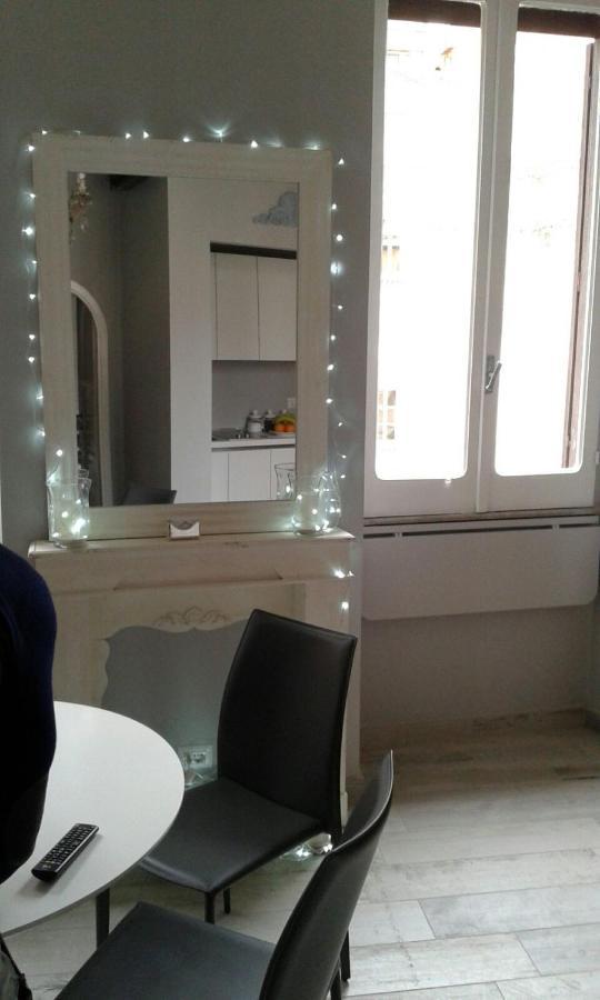 Trevi Luxury Maison Apartment *